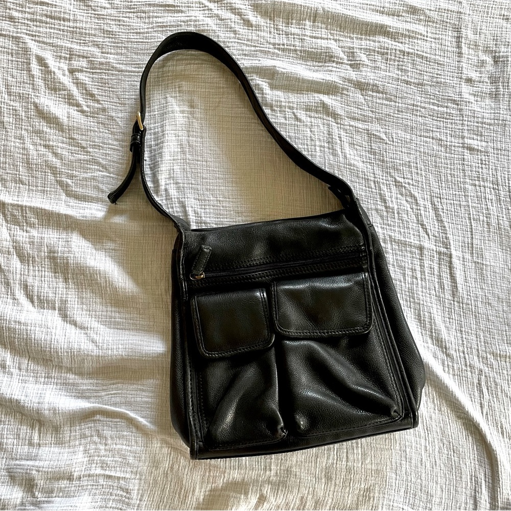 FOSSIL Vintage Black Pebbled Leather Shoulder